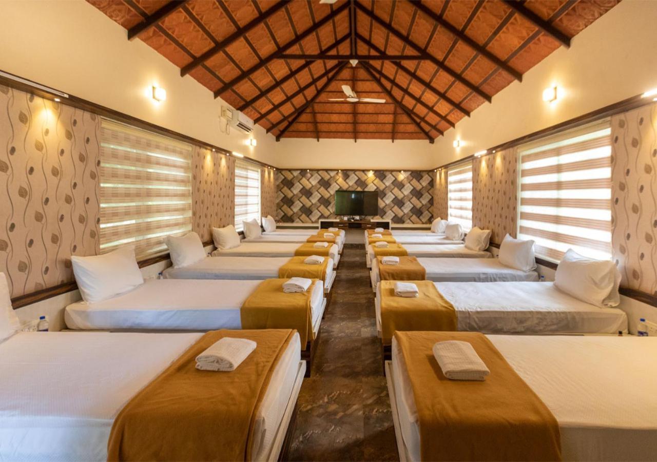 Sr Jungle Resort Coimbatore Exterior foto